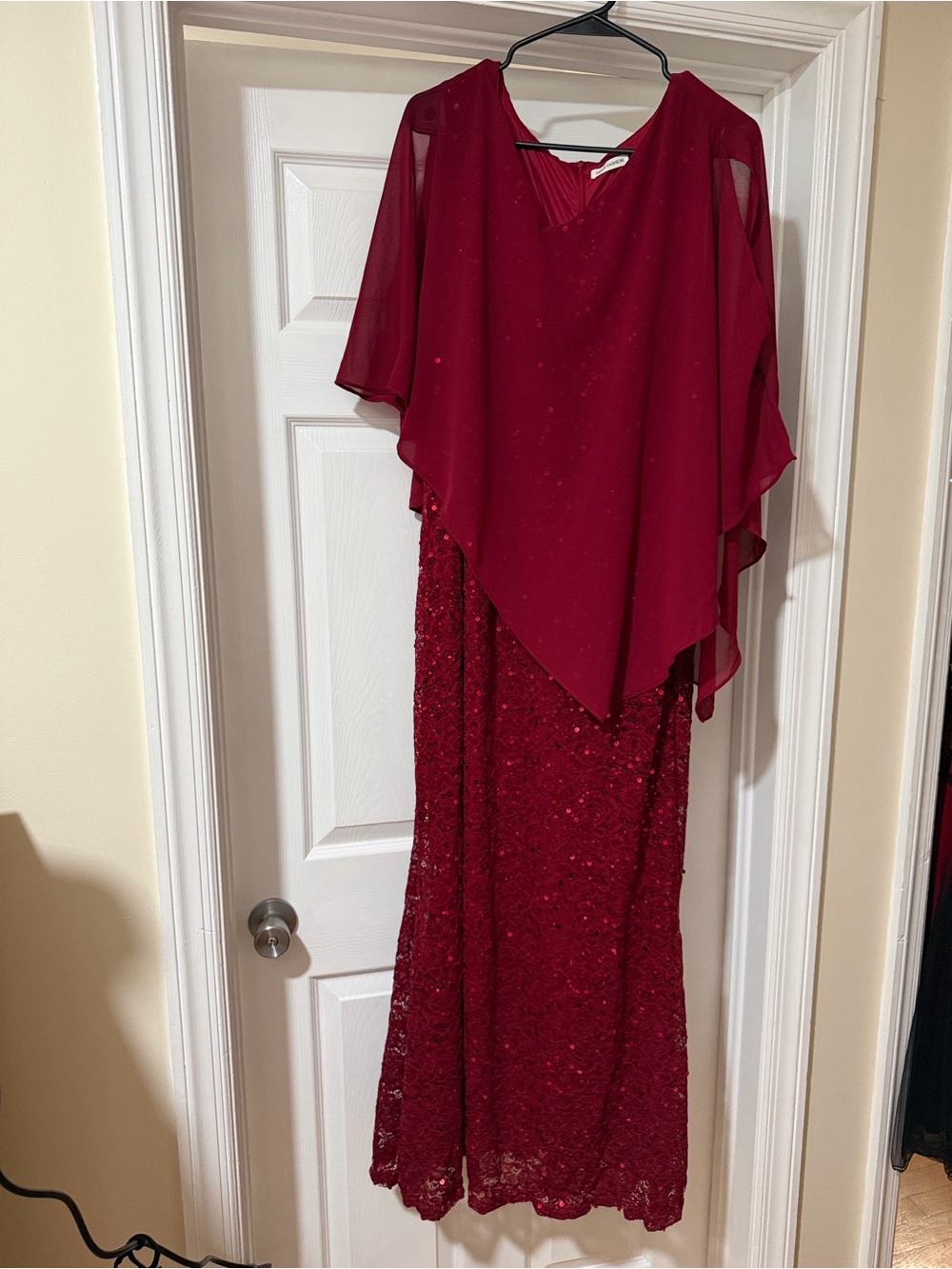 Elegant Burgundy Lace Evening Dress with Sheer Overlay